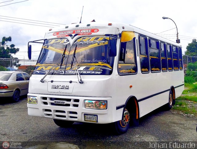 Colectivo Los Andes 33 por Johan Albornoz