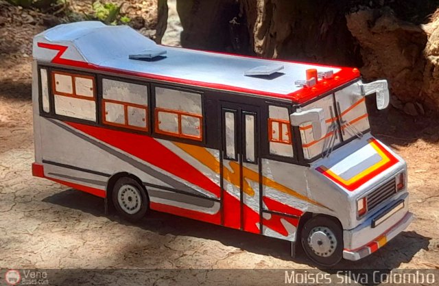 Maquetas y Miniaturas Inbus  por Mois�s Silva Colombo