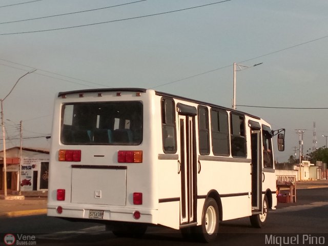 Particular o Desconocido 035 por Miguel Pino