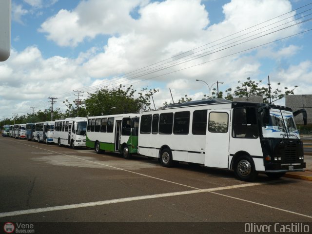 Garajes Paradas y Terminales Ciudad-Bolivar por Oliver Castillo