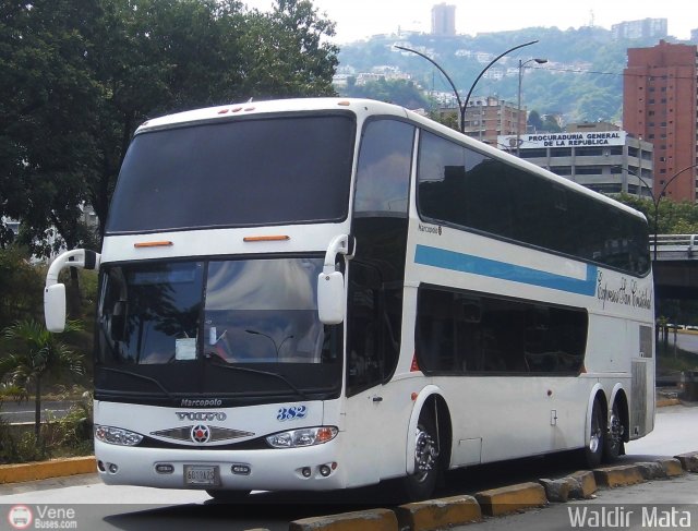 Expresos San Crist�bal 382 por Waldir Mata