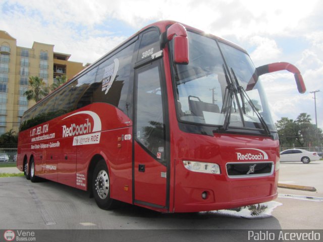 Red Coach 3802 por Pablo Acevedo