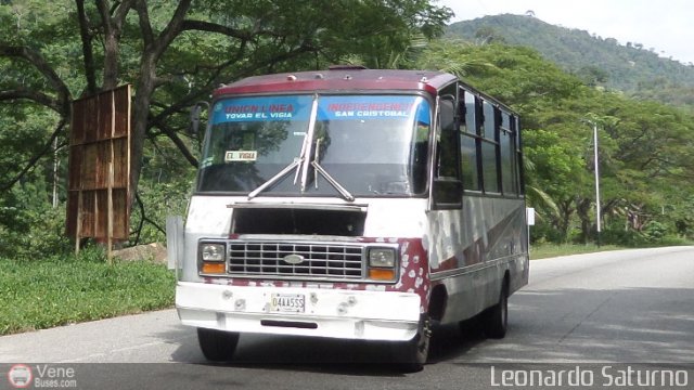 Uni�n L�nea Independencia 990 por Leonardo Saturno