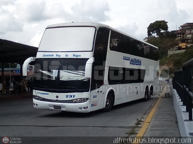 Expresos M�rida 0237 por Alfredo Montes de Oca