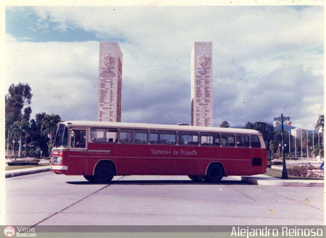 Expresos de Oriente 33 por J. Carlos Gámez