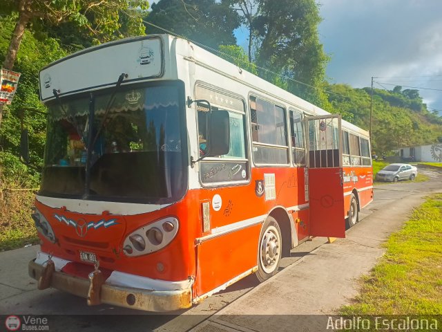 Particular o Desconocido 0000000 por Adolfo Escalona