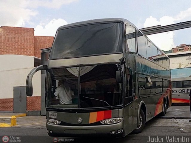 Cruceros Oriente Sur 133 por Juder Valentn