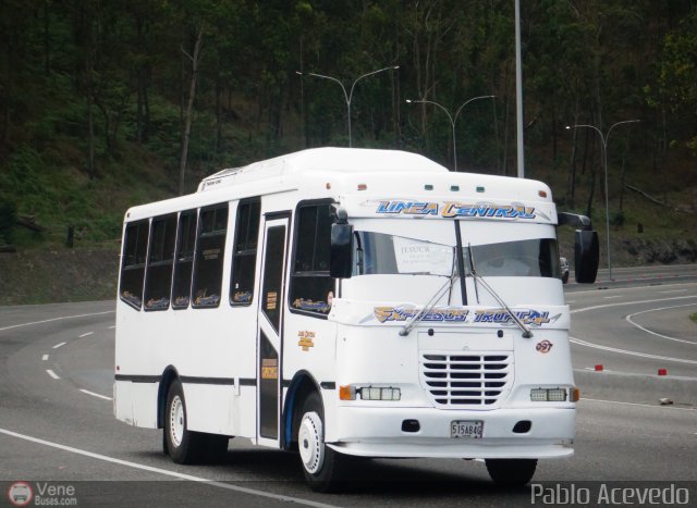 U.C. L�nea Central 097 por Pablo Acevedo