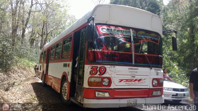 Colectivos Guayas S.A. 039 por Juan De Asceno