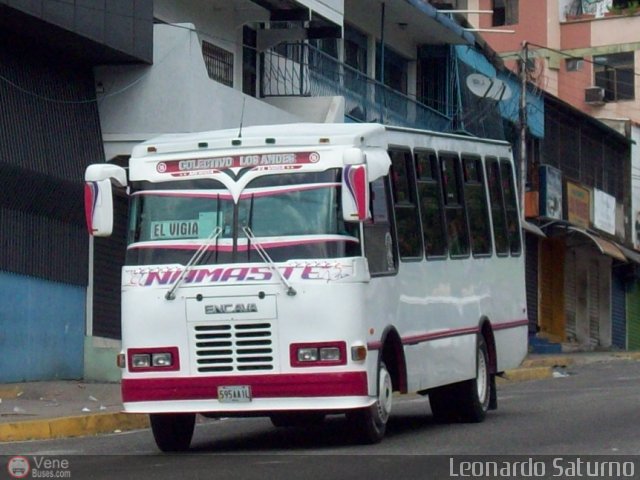 Colectivo Los Andes 15 por Leonardo Saturno