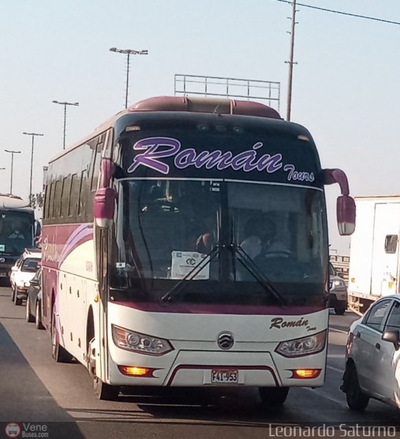 Romn Tours 953 por Leonardo Saturno