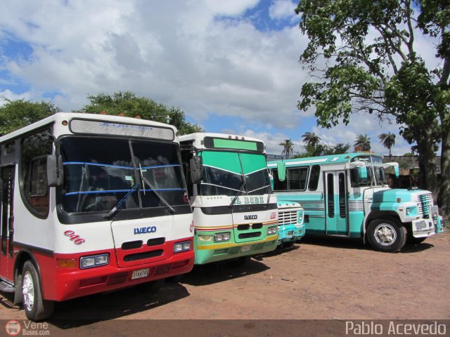 Garajes Paradas y Terminales San-Cristobal por Pablo Acevedo