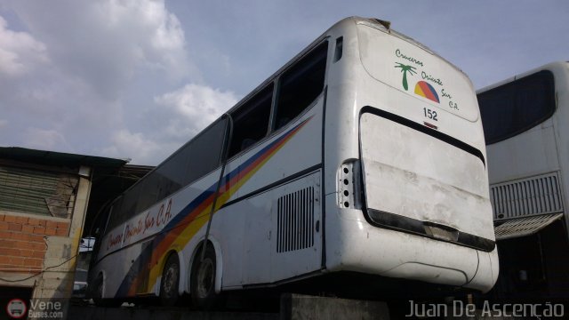 Cruceros Oriente Sur 152 por Juan De Asceno