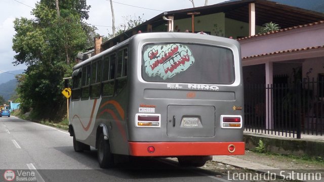 Lnea Unin Tovar Santa Cruz 12 por Leonardo Saturno