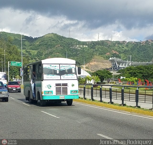 DC - S.C. Plaza Espaa - El Valle - Coche 087 por Jonnathan Rodrguez