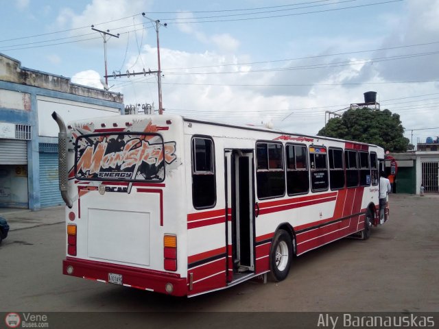 Transporte Guacara 0097 por Aly Baranauskas