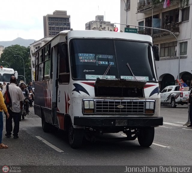 DC - Unin Conductores del Oeste 350 por Jonnathan Rodrguez