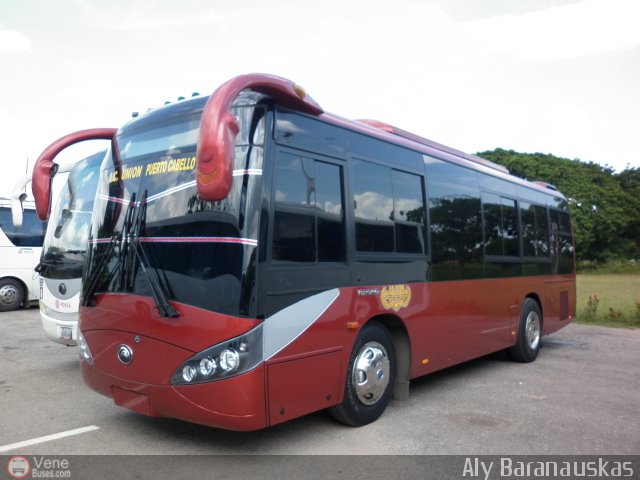 A.C. Unin Puerto Cabello 67 por Aly Baranauskas