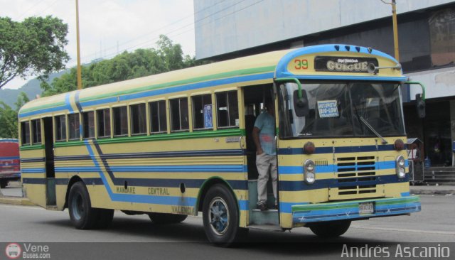 Cooperativa Carlos Arvelo 39 por Andrs Ascanio