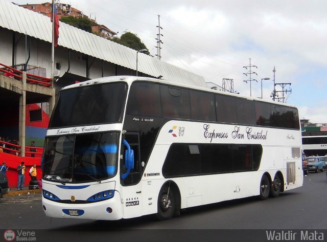 Expresos San Crist�bal 165 por Waldir Mata