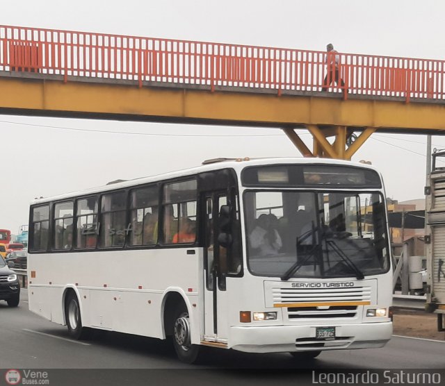 Turismos 725 por Leonardo Saturno