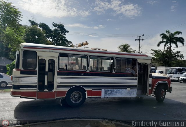 Transporte Colectivo Palo Negro 051 por Kimberly Guerrero