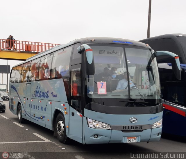 Adama Tours 676 por Leonardo Saturno