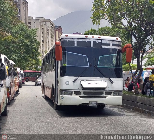 Coop. Independencia Petare Sta. Luc�a 93 por Jonnathan Rodr�guez