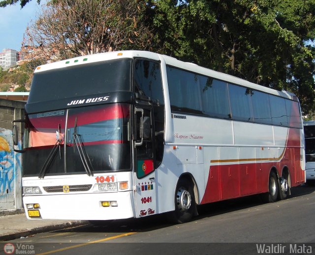 Expresos El Nazareno 1041 por Waldir Mata