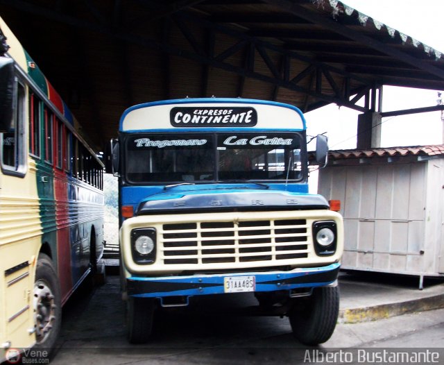 Expresos Continente c-99 por Alberto Bustamante