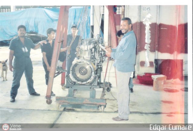 Profesionales del Transporte de Pasajeros  por Edgar Cumare