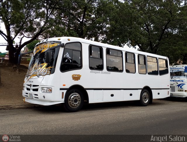 U.C. 23 de Enero 108 por �ngel Sal�n