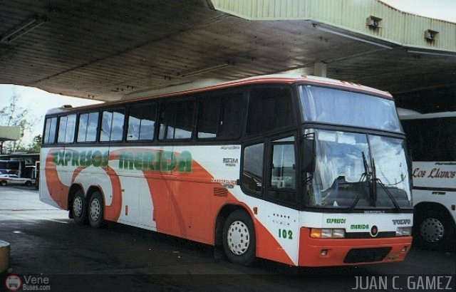 Expresos Mérida 0102 por Pablo Acevedo