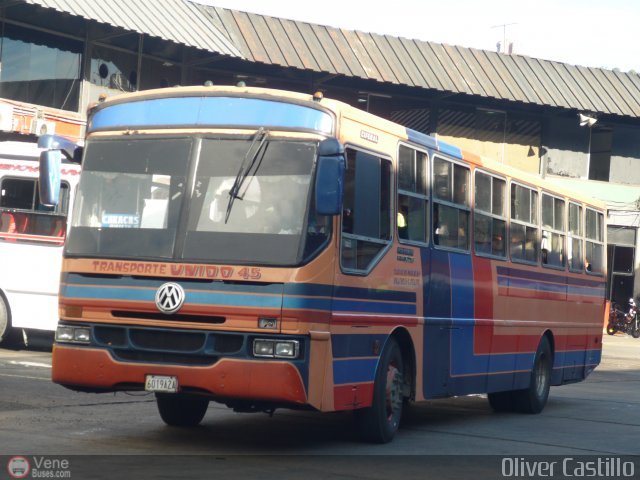 Transporte Unido 045 por Oliver Castillo