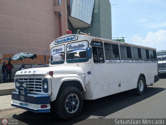 ZU - Colectivos Los Laureles C.A 01 por Sebastián Mercado