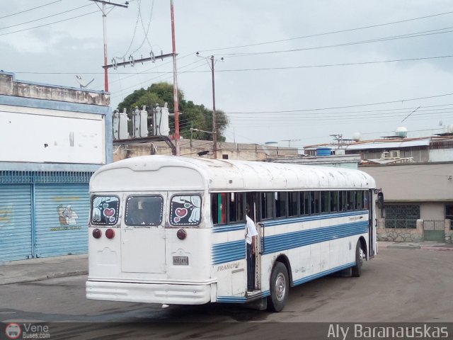 Transporte Guacara 0135 por Aly Baranauskas