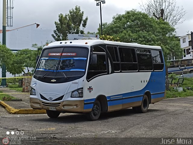 Expresos Continente C-30 por Jos� Mora