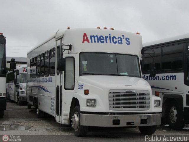 American Coach 3207 por Pablo Acevedo