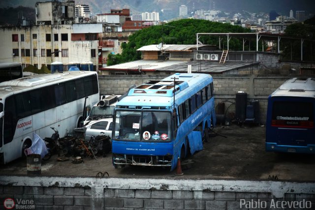 Garajes Paradas y Terminales Caracas por Pablo Acevedo