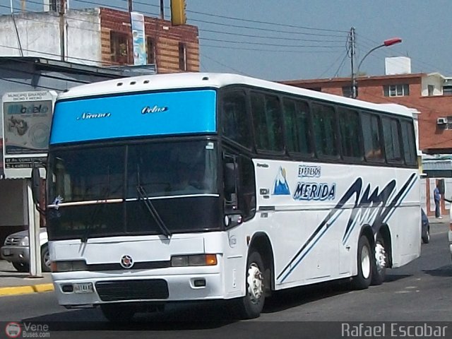 Expresos M�rida 0521 por Rafael Escobar