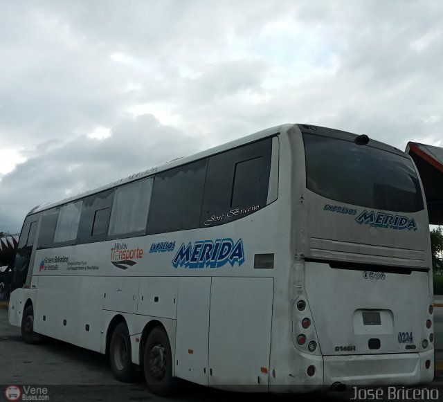 Expresos M�rida 0224 por Jos� Brice�o