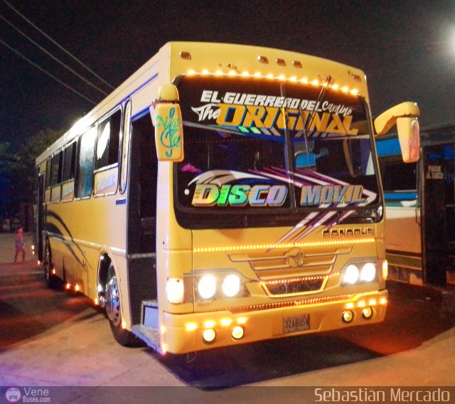 Particular o Desconocido 0016 por Sebasti�n Mercado