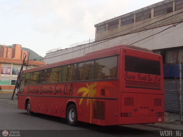 Cruceros Oriente Sur 112 por Waldir Mata