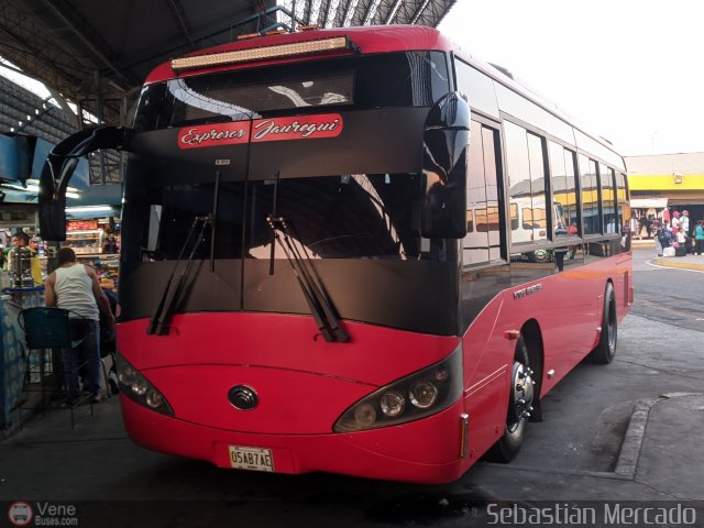 Expresos J�uregui 152 por Sebasti�n Mercado