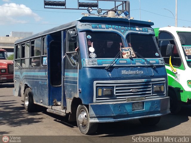 ZU - U.C. Barrio La Polar 182 por Sebasti�n Mercado