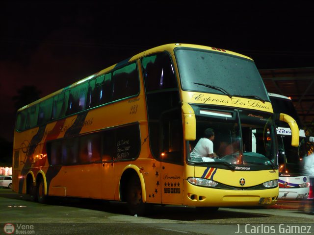 Expresos Los Llanos 233 por J. Carlos G�mez