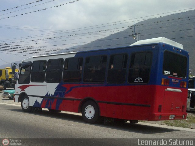 Uni�n Expresos Tovar 22 por Leonardo Saturno