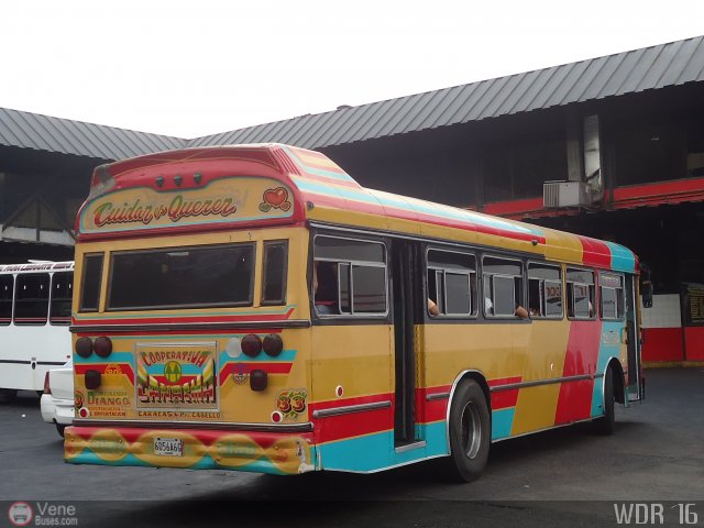 Cooperativa Canaima 33 por Waldir Mata