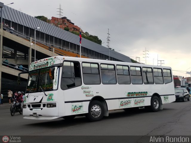 Transporte El Esfuerzo 31 por Alvin Rond�n