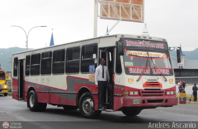 A.C. de Transporte Sol de Tamanaco 38 por Andrs Ascanio